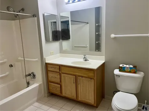 6710 South Keating Avenue Chicago IL 60629