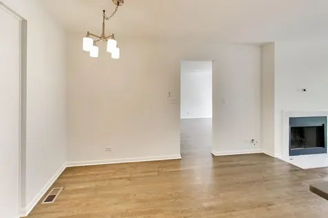 437 Grosse Pointe Circle Vernon Hills IL 60061
