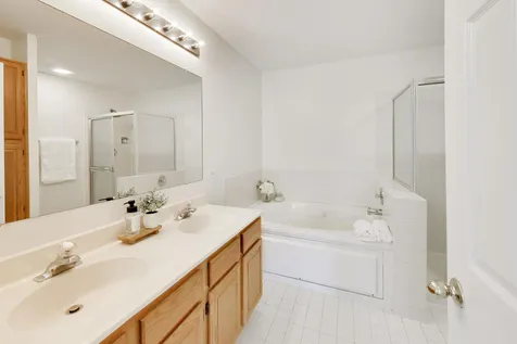 437 Grosse Pointe Circle Vernon Hills IL 60061