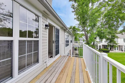 437 Grosse Pointe Circle Vernon Hills IL 60061