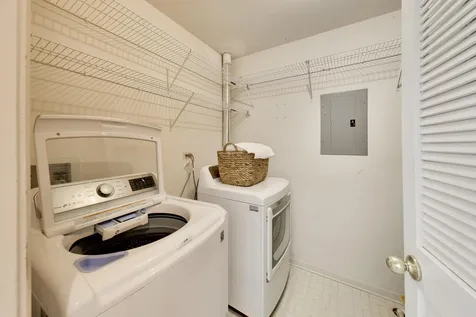 437 Grosse Pointe Circle Vernon Hills IL 60061