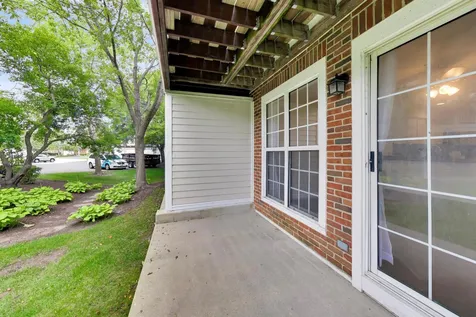 437 Grosse Pointe Circle Vernon Hills IL 60061