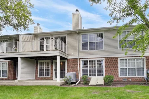 437 Grosse Pointe Circle Vernon Hills IL 60061