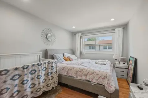 8914 Robin Drive Des Plaines IL 60016
