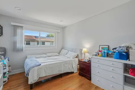 8914 Robin Drive Des Plaines IL 60016
