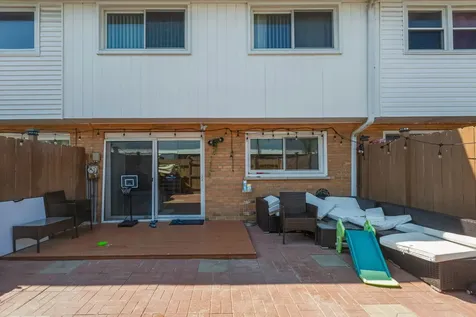 8914 Robin Drive Des Plaines IL 60016