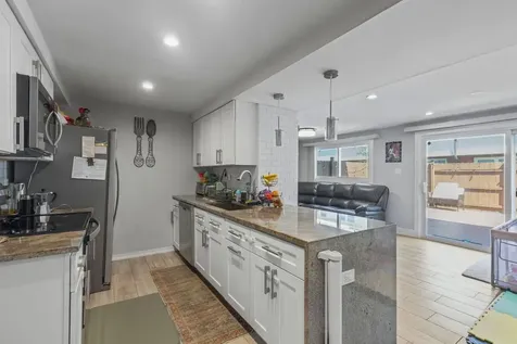 8914 Robin Drive Des Plaines IL 60016