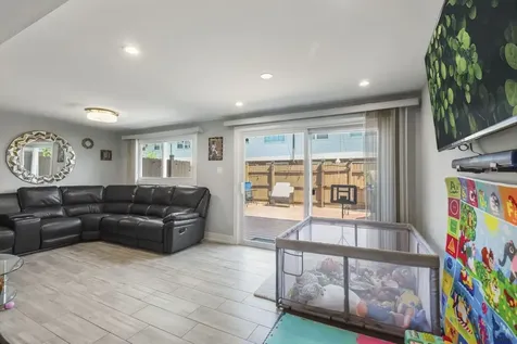 8914 Robin Drive Des Plaines IL 60016