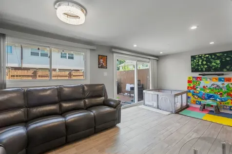 8914 Robin Drive Des Plaines IL 60016