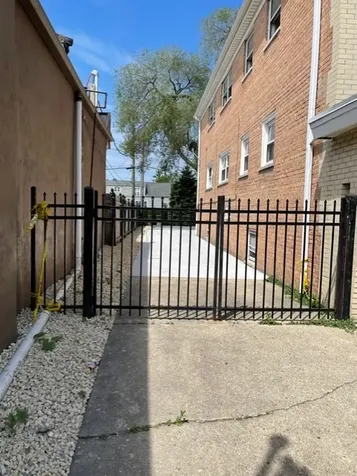 4570 North Narragansett Avenue Harwood Heights IL 60706