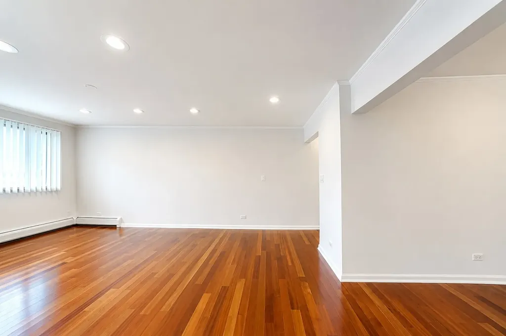 5306 North Cumberland Avenue Chicago IL 60656