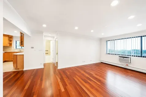 5306 North Cumberland Avenue Chicago IL 60656