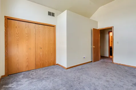 14704 Kenton Avenue Midlothian IL 60445