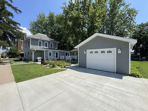 80 Snow Street Chadwick IL 61014
