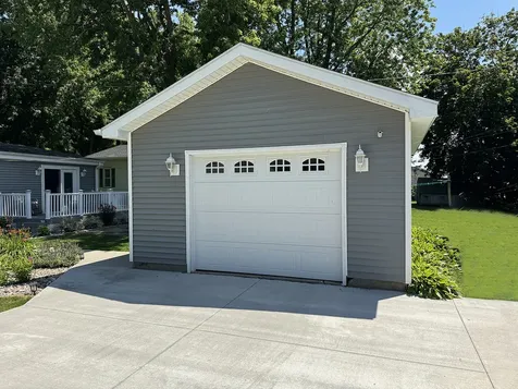 80 Snow Street Chadwick IL 61014