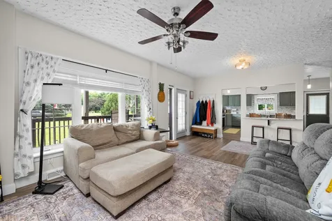 1814 Big Island Parkway Rock Island IL 61201