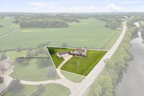 1814 Big Island Parkway Rock Island IL 61201
