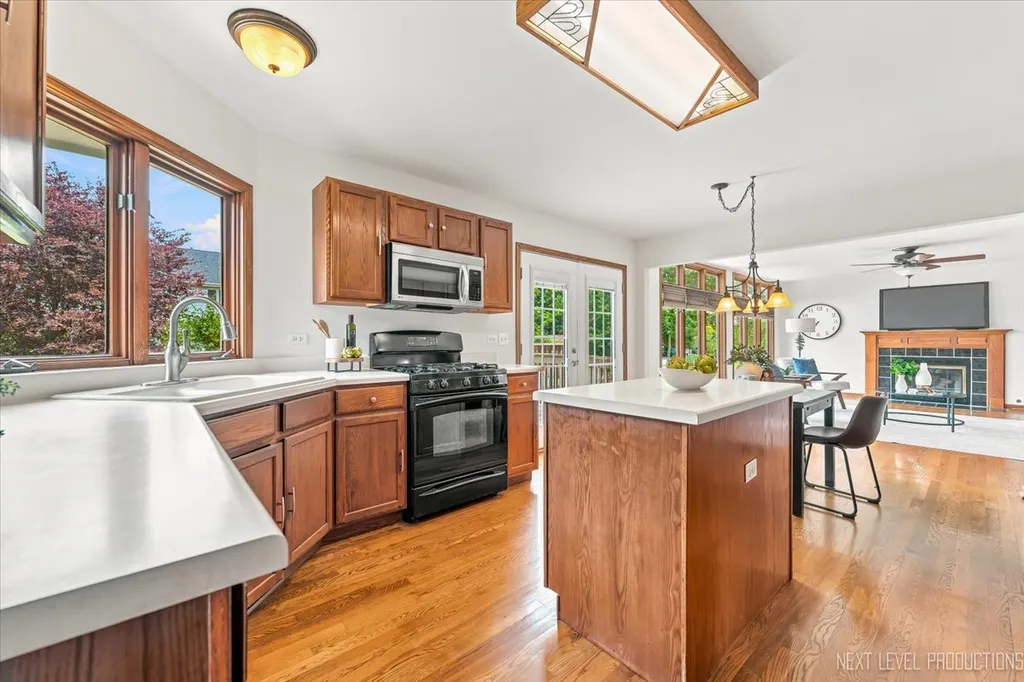 1360 Farmstead Lane Bolingbrook IL 60490