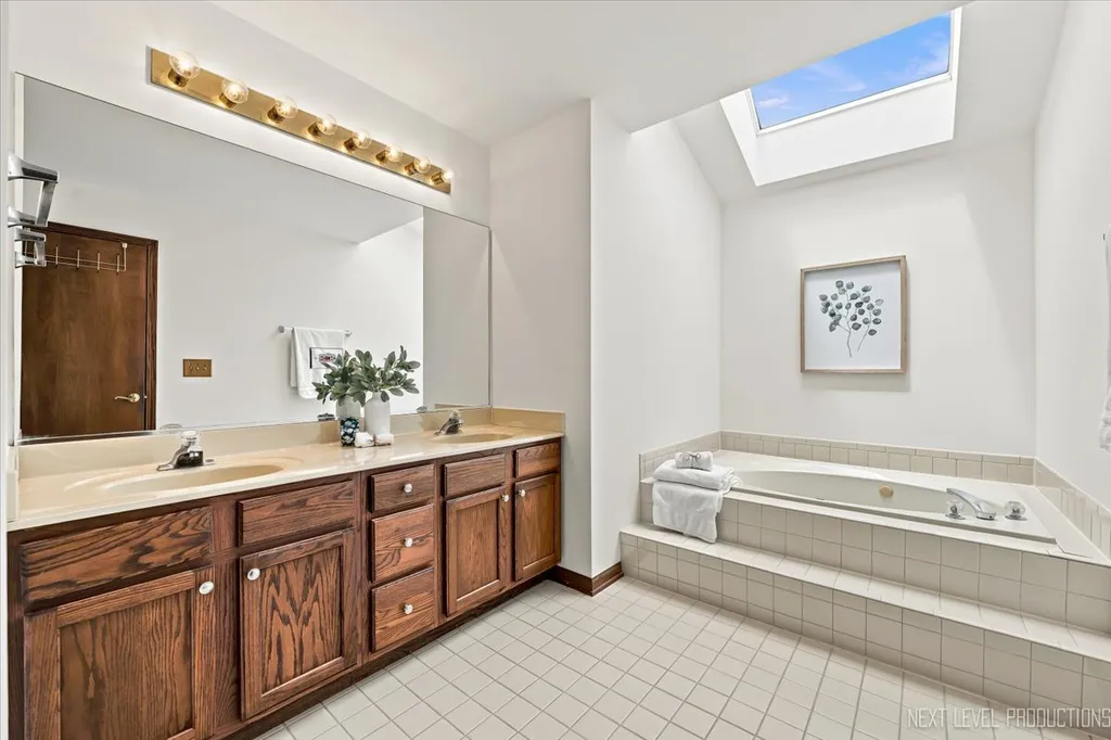 1360 Farmstead Lane Bolingbrook IL 60490