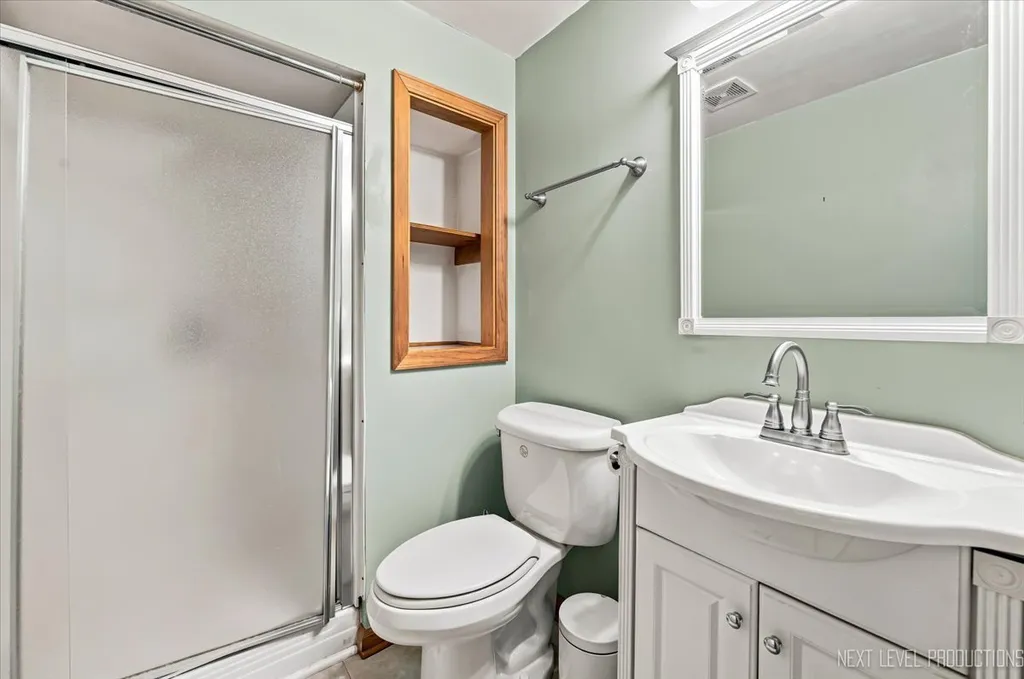 1360 Farmstead Lane Bolingbrook IL 60490