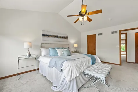 1360 Farmstead Lane Bolingbrook IL 60490