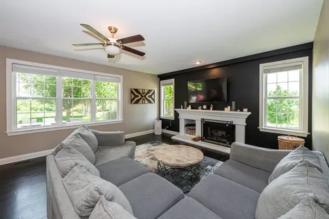 2284 Clearbrook Court Wauconda IL 60084