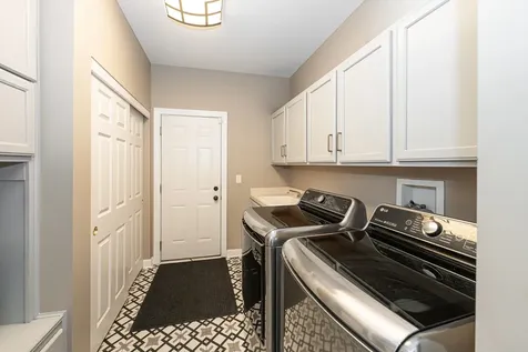 2284 Clearbrook Court Wauconda IL 60084