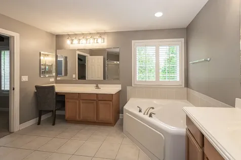 2284 Clearbrook Court Wauconda IL 60084