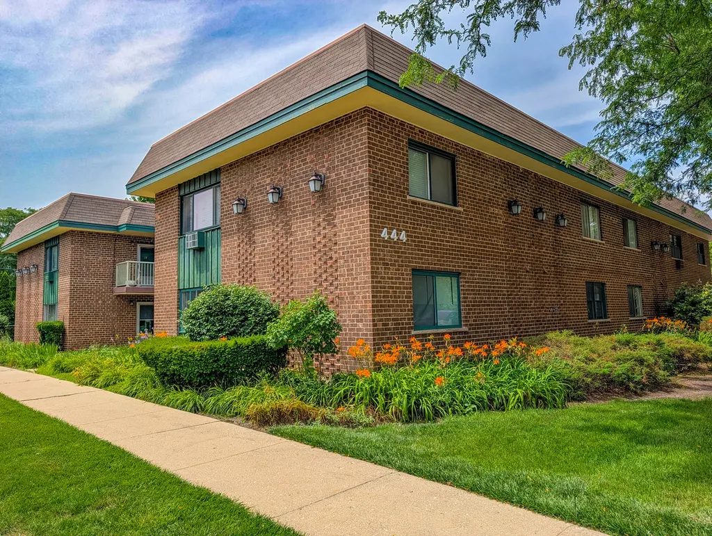 444 South Spring Road Elmhurst IL 60126