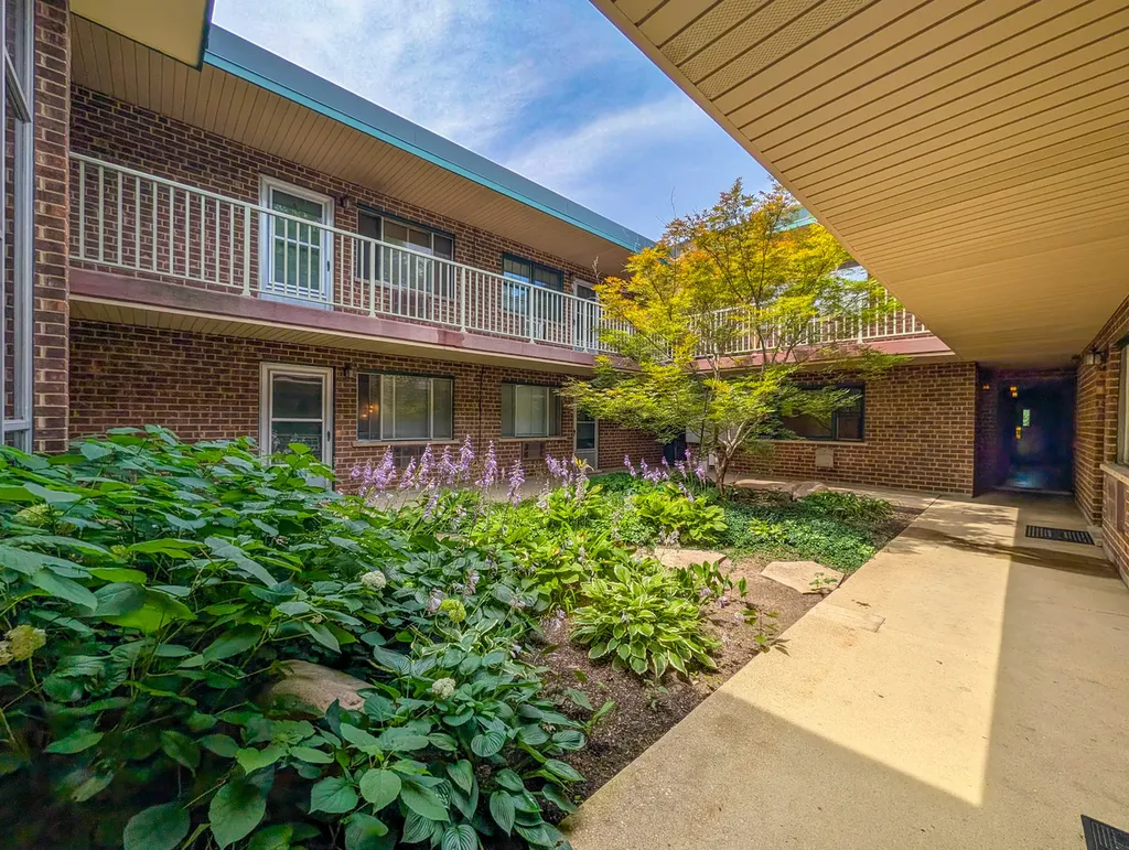 444 South Spring Road Elmhurst IL 60126