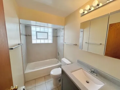 7912 West Belmont Avenue Chicago IL 60634