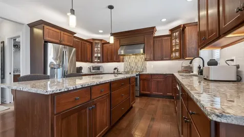 8 Flint Court Bloomington IL 61705