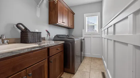 8 Flint Court Bloomington IL 61705
