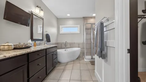 8 Flint Court Bloomington IL 61705