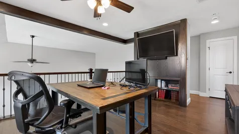 8 Flint Court Bloomington IL 61705