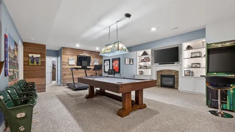 8 Flint Court Bloomington IL 61705