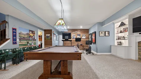 8 Flint Court Bloomington IL 61705