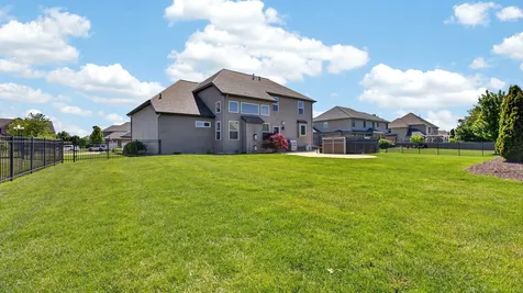 8 Flint Court Bloomington IL 61705