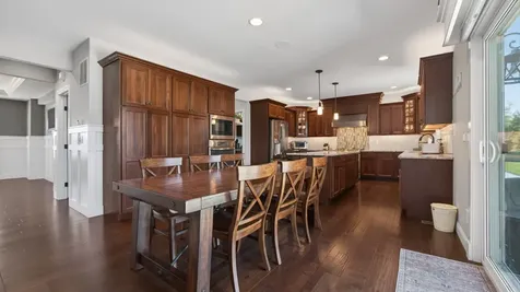 8 Flint Court Bloomington IL 61705