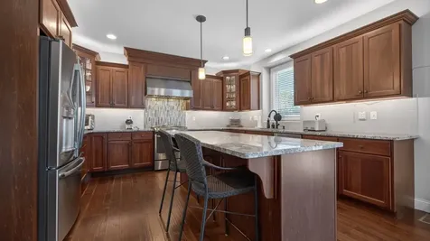 8 Flint Court Bloomington IL 61705