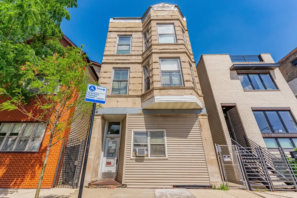 1627 North Kedzie Avenue Chicago IL 60647