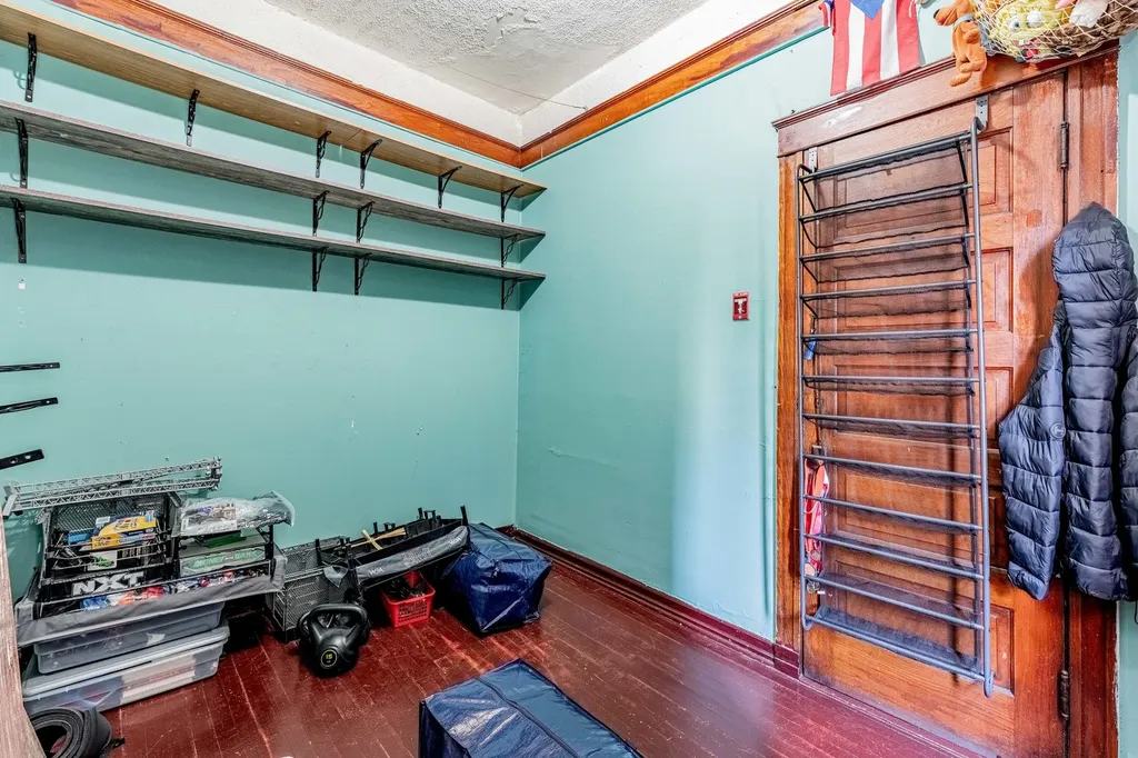 1627 North Kedzie Avenue Chicago IL 60647