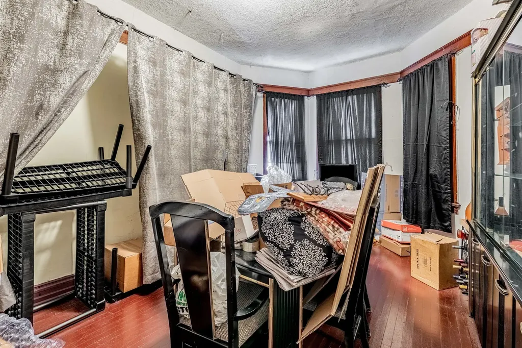 1627 North Kedzie Avenue Chicago IL 60647