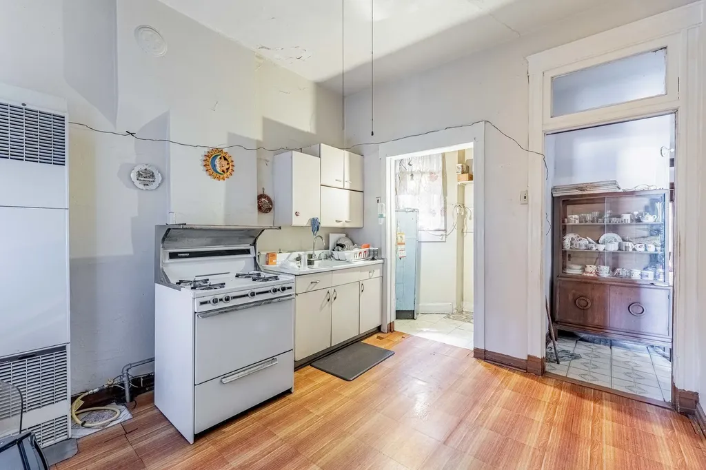 1627 North Kedzie Avenue Chicago IL 60647