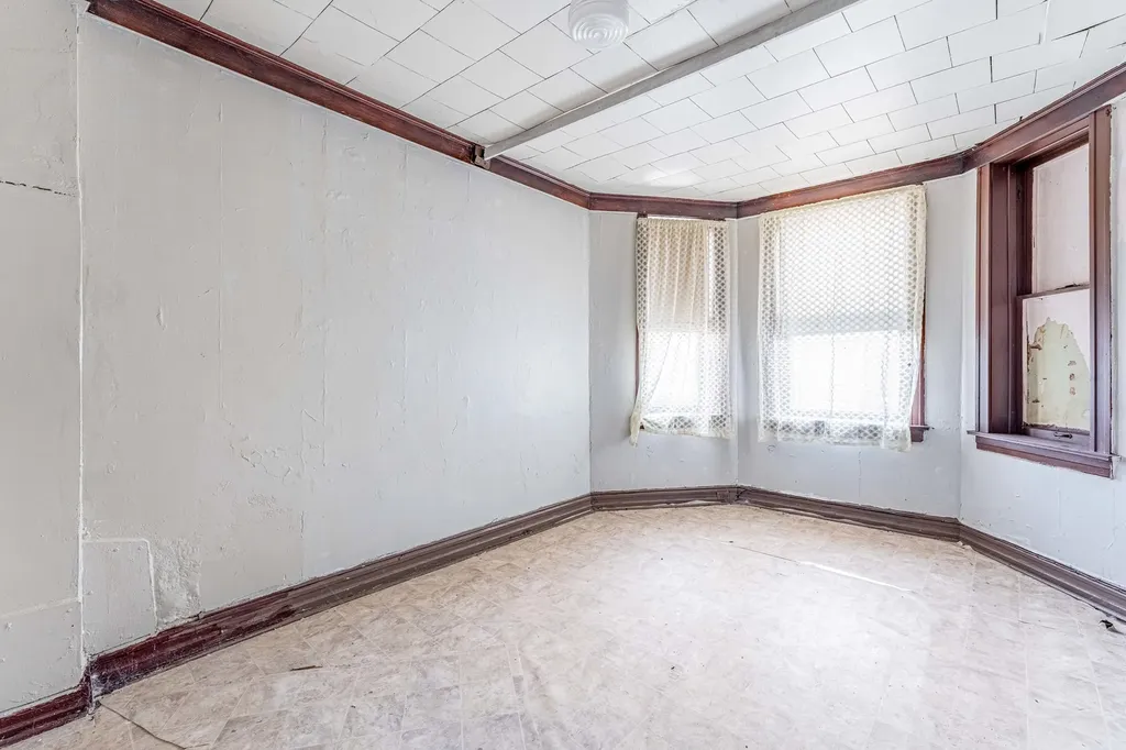 1627 North Kedzie Avenue Chicago IL 60647