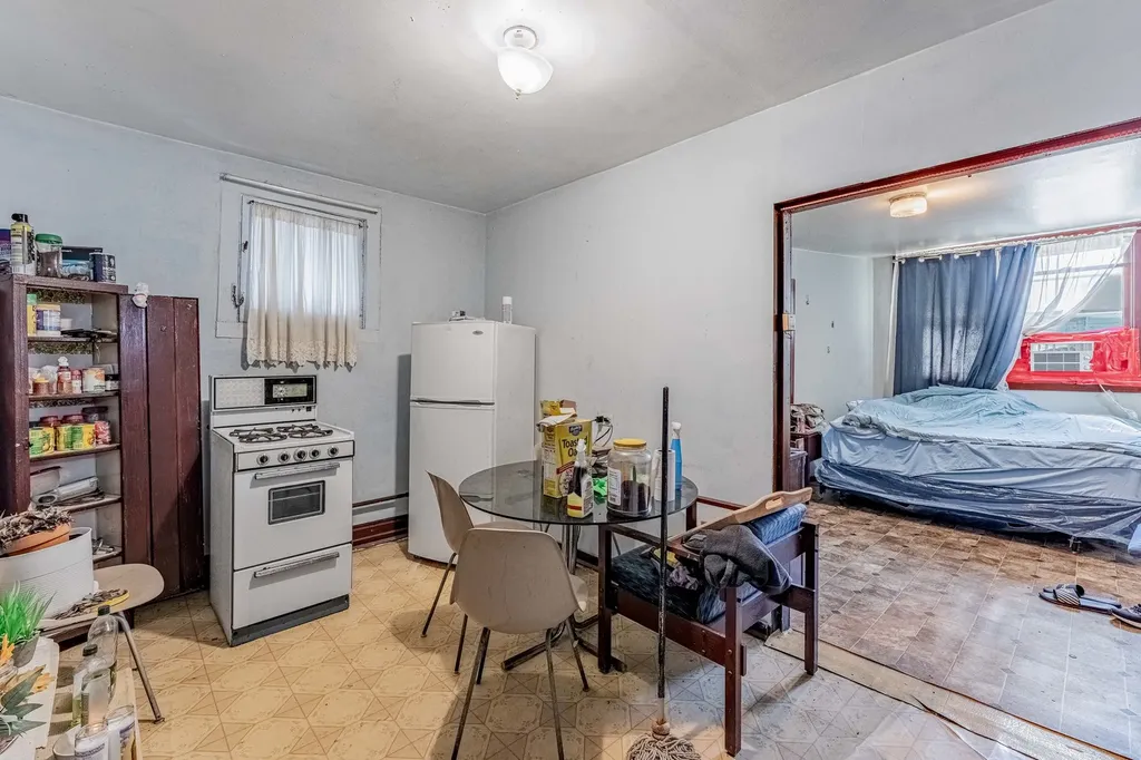 1627 North Kedzie Avenue Chicago IL 60647