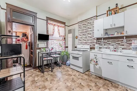 1627 North Kedzie Avenue Chicago IL 60647