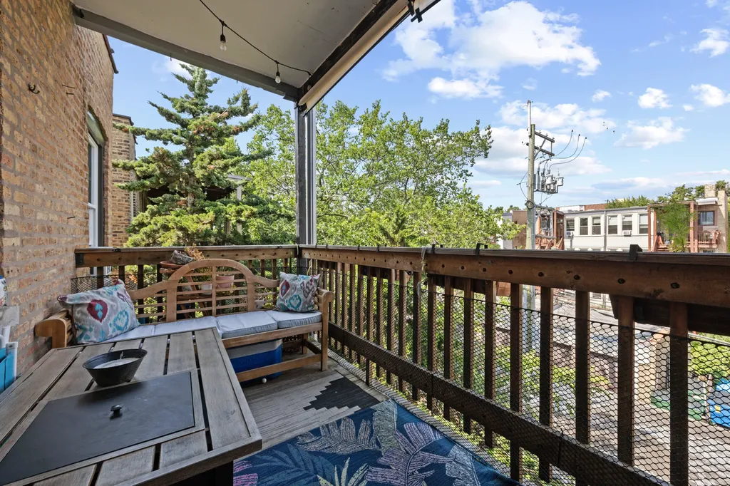 4436 North Malden Street Chicago IL 60640