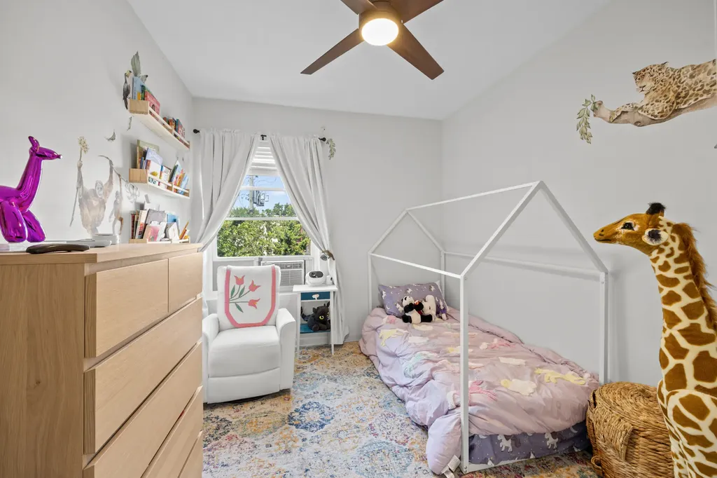 4436 North Malden Street Chicago IL 60640