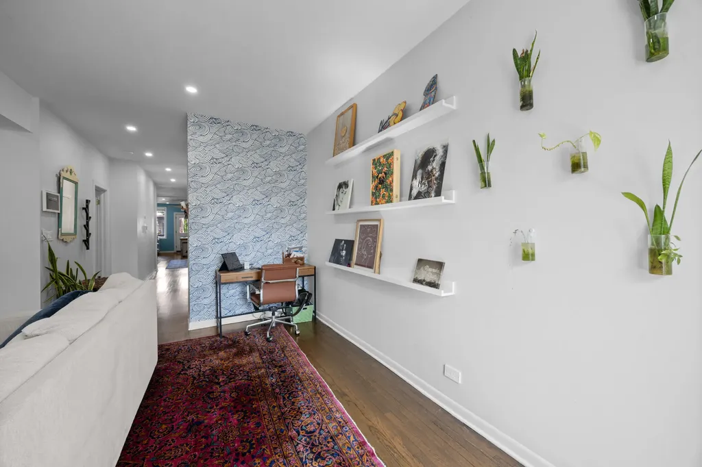 4436 North Malden Street Chicago IL 60640